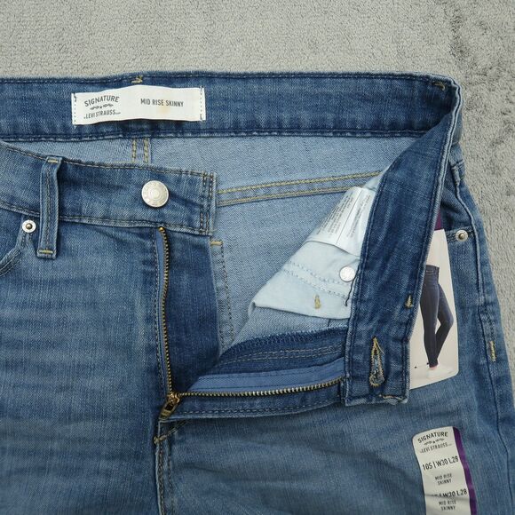 Levi's Signature Jeans Women's Size 10S Mid-Rise Skinny Denim 27" Inseam NWT - Picture 2 of 16